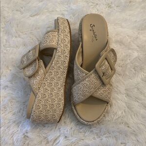 Seychelles Women's Tan Woven Mules